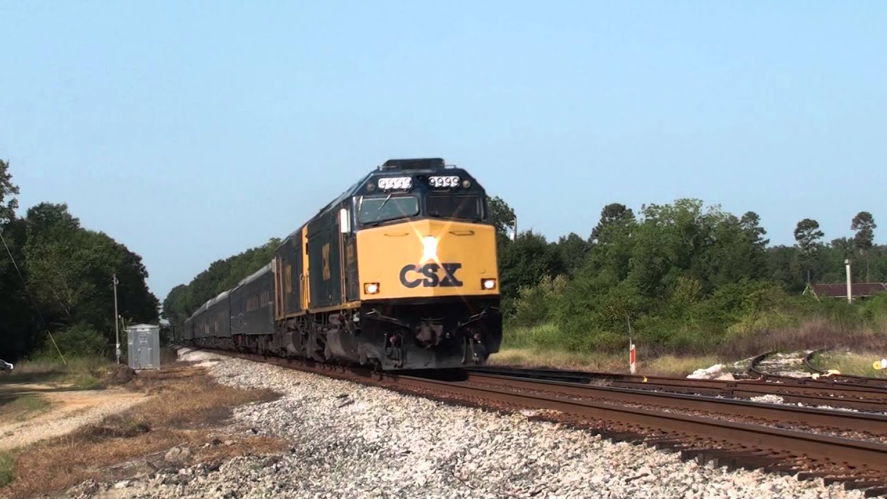 CSXT F40PH-2 #9999 leads P979 at Blake, Alabama - YouTube