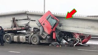 Dangerous Moment of Trucks & Cars in Traffic - Overload Truck Idiots - Trucks, Car Fails Compilation