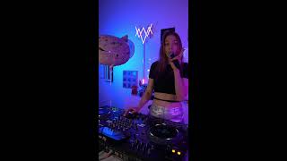 Good Vibes Music Saturday With Ava Crown