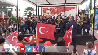 AVM’DE ZAFER BAYRAMI COŞKUSU