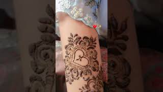 heart cut work mehendi design ❤️