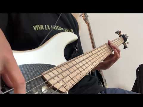 ボンドガールすぐ死ぬ/バックドロップシンデレラ(bass cover)