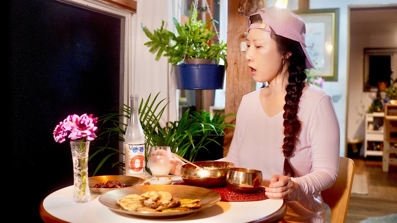 비 내리는 추석 연휴 🌧️ 혼자서도 풍성하게 한 상 차림! 나물비빔밥 / 모둠전 / 막걸리 혼술 🍶