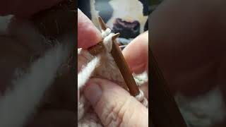 Knitting - How to Decrease/Cast-Off Stitches with Left or Right Hand Knitting