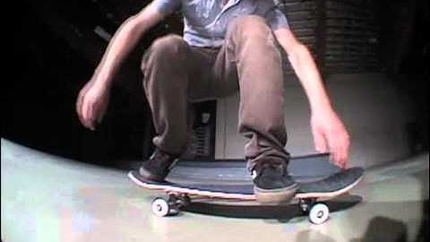 Trickepedia-Jimmy Carlin Fakie Frontside Heelflip