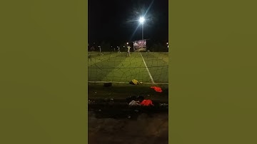 Hòa bá uống rựu say đập tan sân bóng