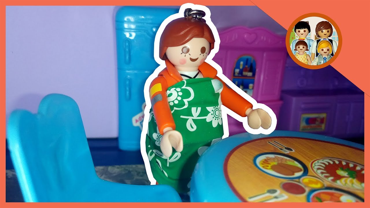 6 ) الشوكليت السحرية وصلت !!! _ يوميات عائلة احمد وزينة _ Play mobil
