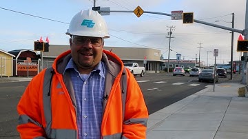 HAWK Signal on U.S. 101 in Eureka | How does it work?