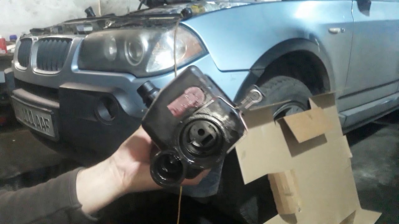 Замена радиатора БМВ Х3 Е83