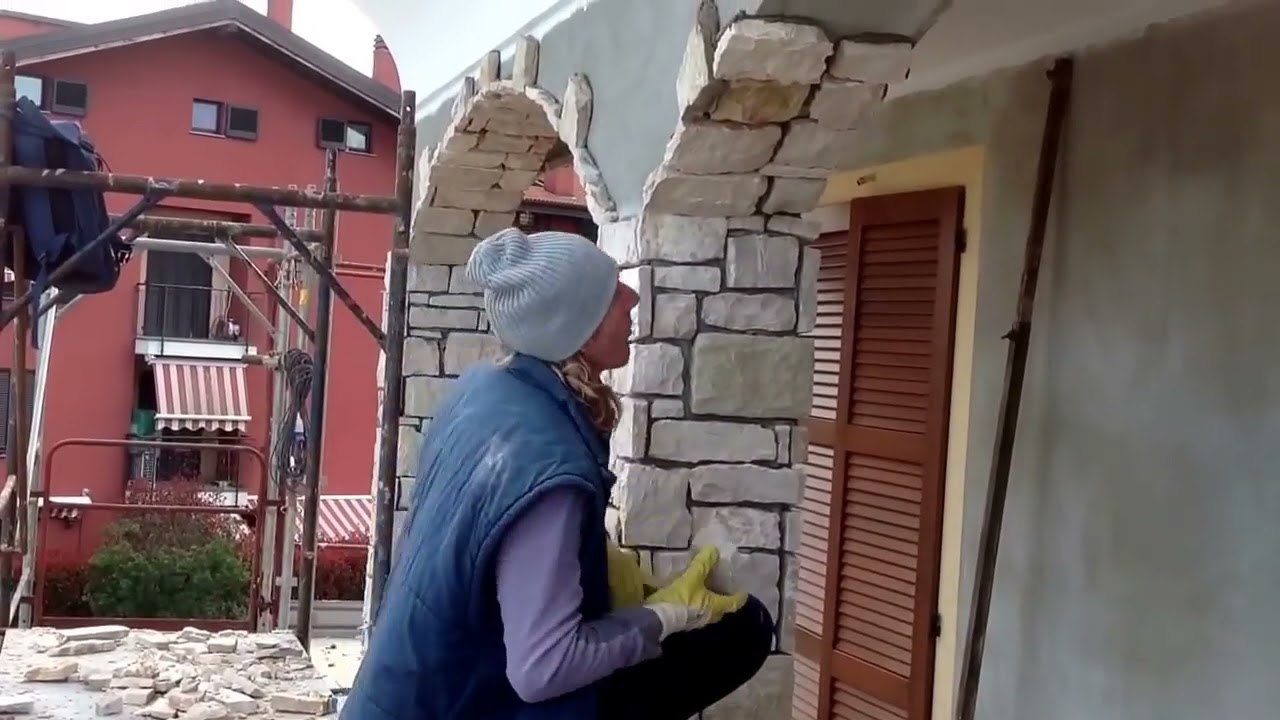 Pietra di trani misto pietra di credaro posa rustica pilastri e ...