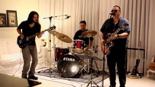 Video voorbeeld van "Gustavo Andrade Band * Breaking Up Somebody's Home"