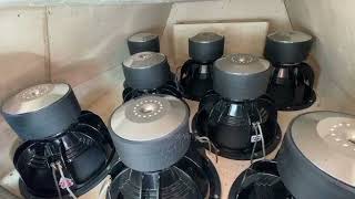 (26 - 29Hz) Demet Akalın & Sefo - Yerinde Dur (Rebassed) Resimi