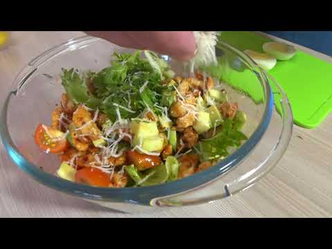 Video: Warm Salad With Chicken Breast