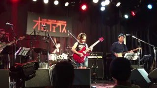 Into The Arenaを演奏しました。 (2014/11 9歳)