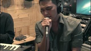 Indra Sinaga - Detik Terakhir  (Live Acoustic)