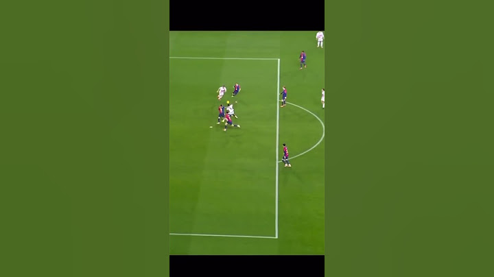 ES FUERA DE JUEGO EN EL GOL DEL RAYO, INTERVIENE.