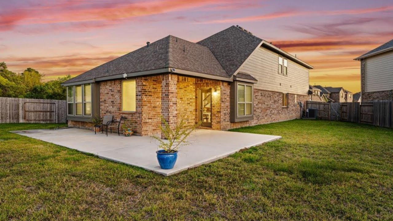 SOLD!!! Home for Sale in Champions Area 17766 White Lightning Way