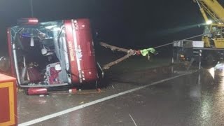 Accident d'autocar sur l'A6: le chauffeur «pense s'être assoupi»