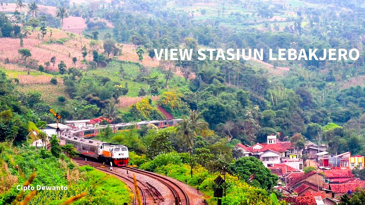 Hunting KA di Stasiun Lebak Jero