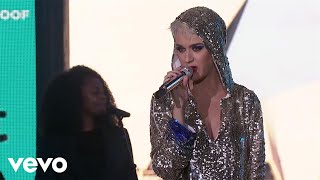 Katy Perry - Firework (Live On The World Famous Rooftop, Sydney)