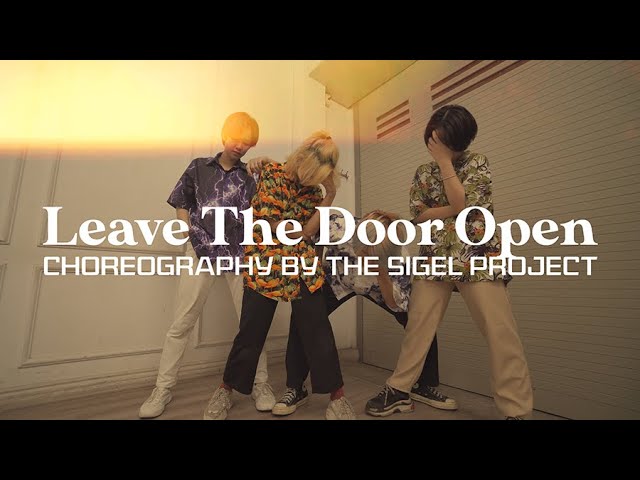 Projeto musical do cantor já lançou dois singles: Leave The Door Open e  Skate