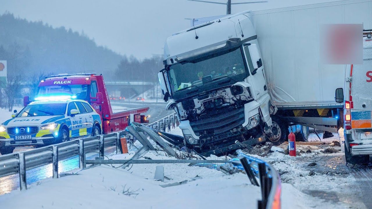 #204 ~ Winter Road Truck Driving in Sweden - YouTube