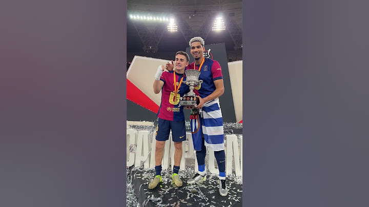 Pedri wants a photo with Gavi 🥹☺️ #fcbarcelona #Pedri #Gavi #football #shorts