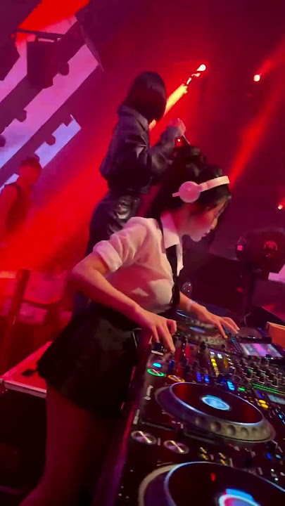 @MUIN_BANGKOK  @djloonaaa @djloonaaa #dj #remix #music #dance #thailand #girldj