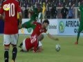 كوميديا الكابيتانو حسام غالي وعرقلته لـ حمادة طلبة في مباراة مصر ونيجيريا 