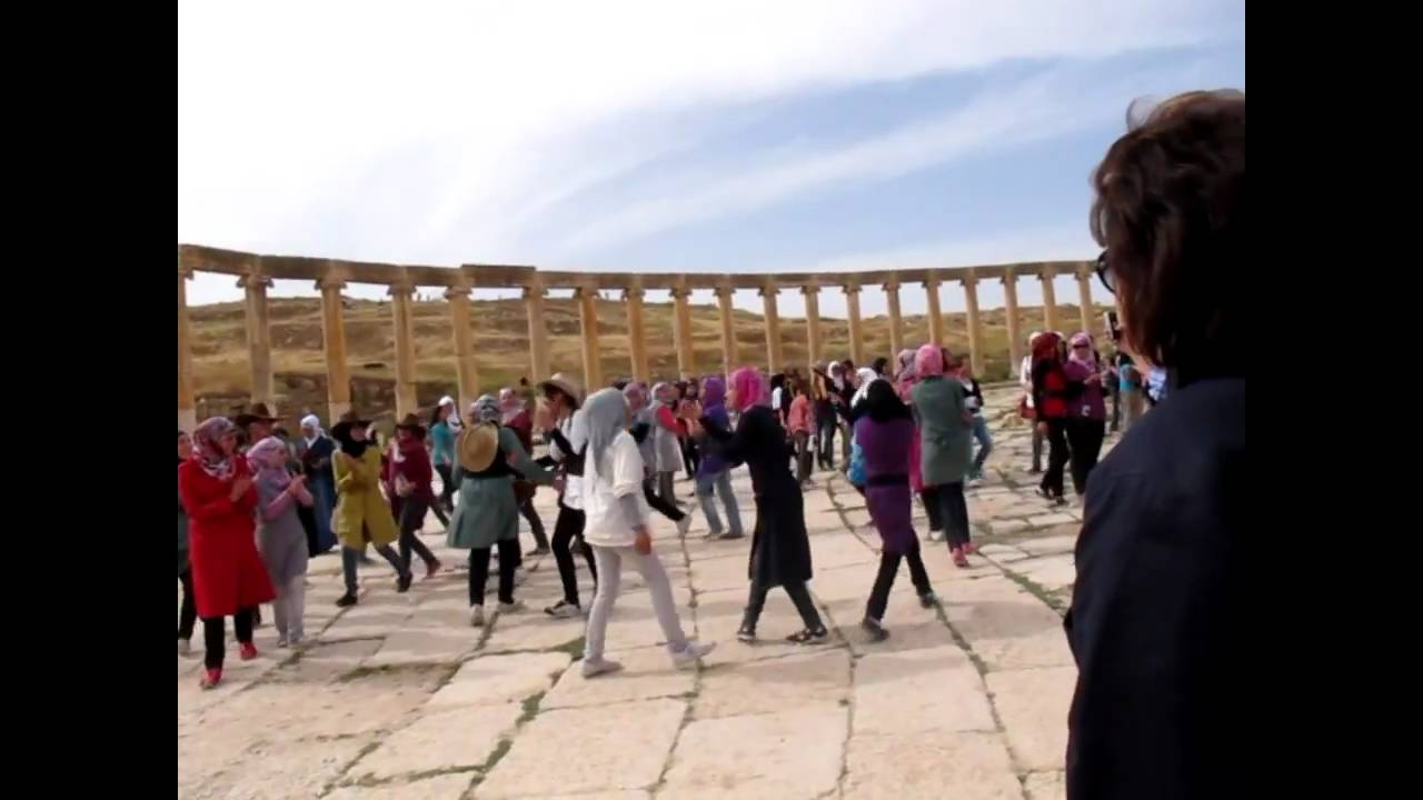Girls dancing in Jerash, Jordan - YouTube