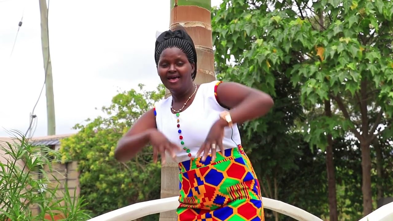 AIC MUKALALA CHOIR - ROHO WA BWANA (OFFICIAL VIDEO) - YouTube
