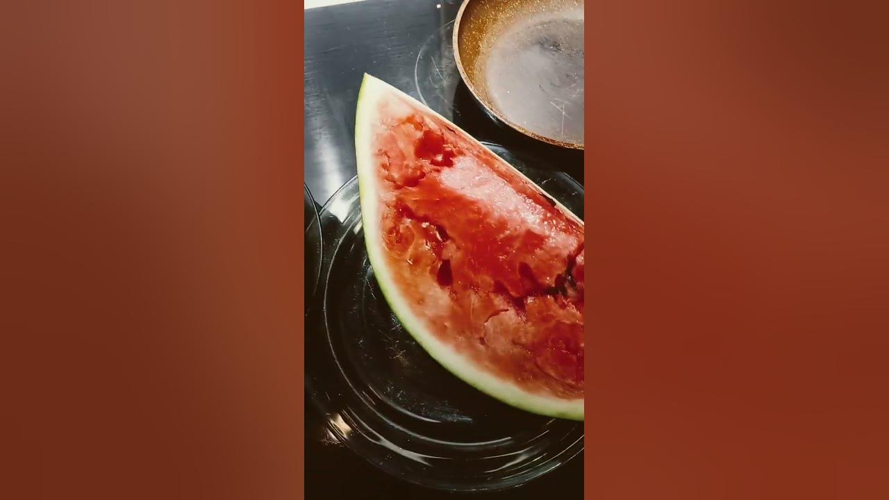 арбуз 2 ноября #вкусно #youtubeshorts #арбуз #ноября - YouTube