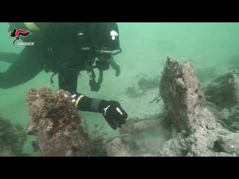 Archeologia subacquea: i Carabinieri rinvengono i resti di un’imbarcazione romana a Grado - clip 2
