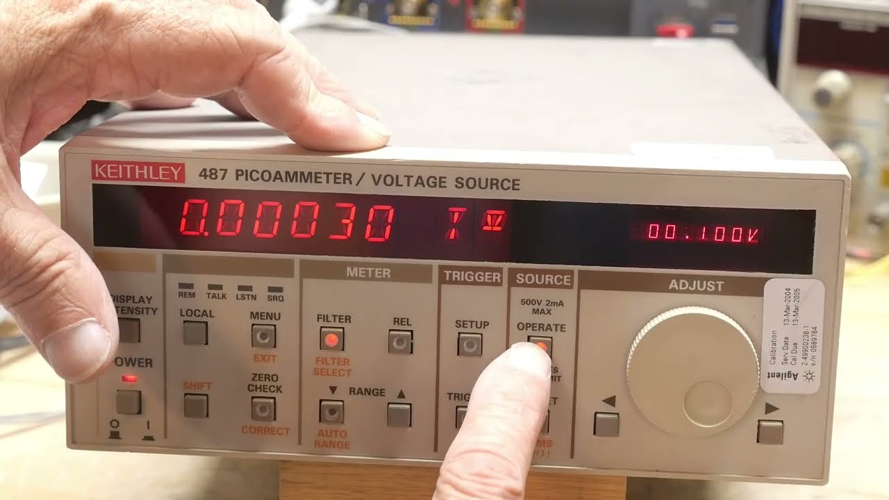 2356 Keithley 487 Picoammeter / Voltage Source (part 1 of 5) - YouTube