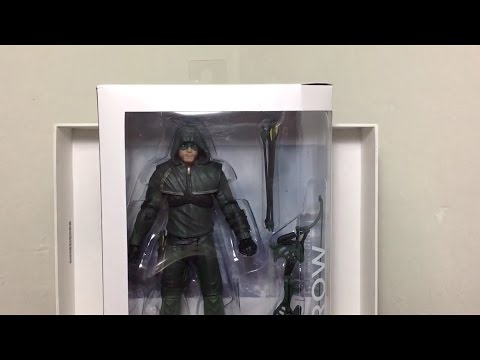 dc-collectibles-arrow-tv-series-figure-review