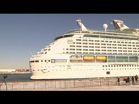 Videó: Eurodam tengerjáró hajók közös területei