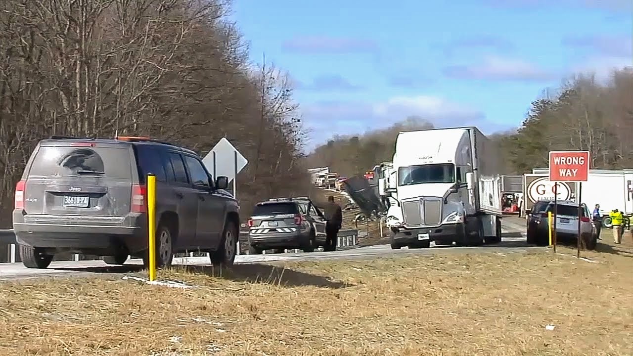 I-81 reopens after deadly pileup in Schuylkill during snow squall - YouTube
