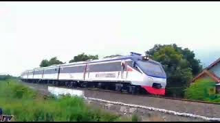 Story WA 30 Detik Kereta Api Kata-Kata Quotes Sapaan Masinis #Salam Daop 9 Pasuruan.