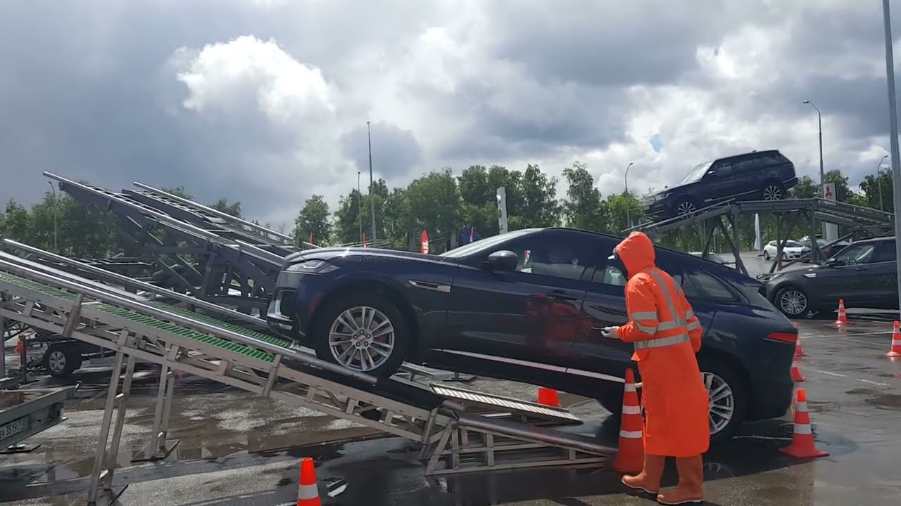 Фиаско Ягуара на горке