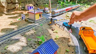 Download Lagu Indiase speelgoedtrein Indiase modeltrein Centy trein spoorwegovergang miniatuurconstructies MP3 Download Lagu Indiase speelgoedtrein Indiase modeltrein Centy trein spoorwegovergang miniatuurconstructies MP3