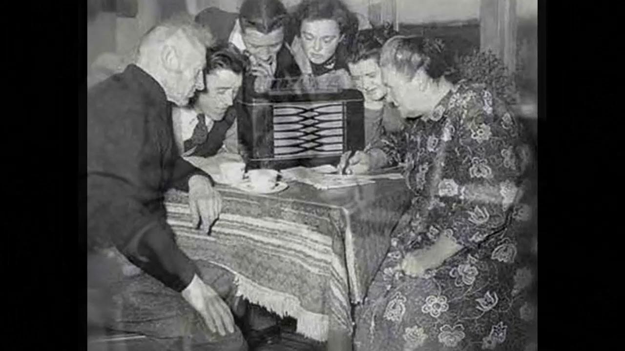 Почему слушают радио. Первый радиоконцерт. Слушать радио. Старая радиостанция. Первый радиоконцерт в СССР.