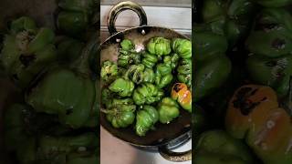 stuffed capsicum  with roti/ದಪ್ಪ ಮೆಣಸಿನಕಾಯಿ ಪಲ್ಯ ರೊಟ್ಟಿ ಜೊತೆಗೆ ಬಹಳಾ ರುಚಿ #capscicum#wildcooking