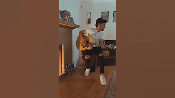 أسامة الهادي مزيكا من البيت أعتقد كدا انسب أبيوسف Cover 