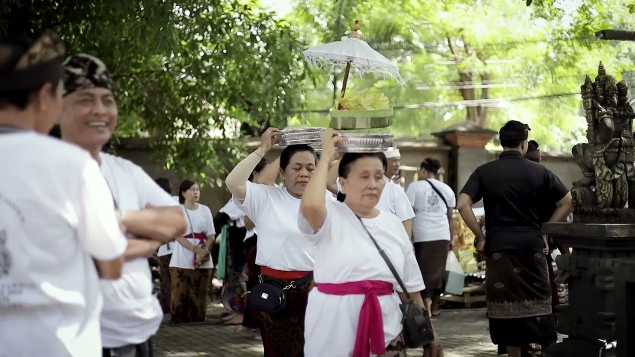 UPACARA PITRA YADNYA 