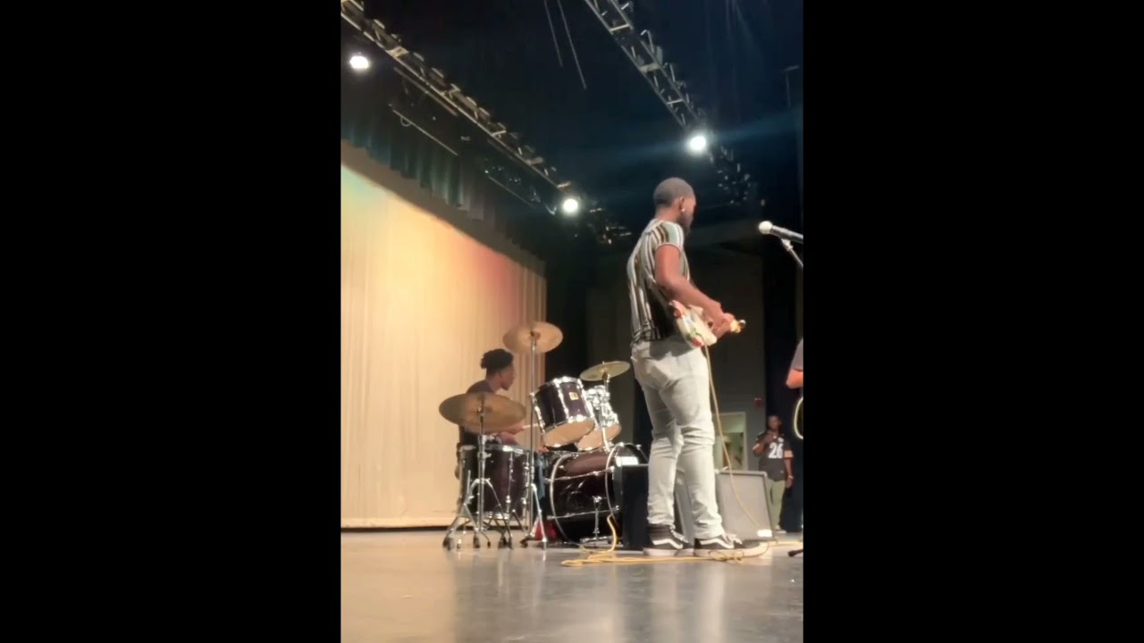 F.T.B. THROWBACK LIVE PERFORMANCE‼ (w/ BASS iMANi, PatoTheMusician, & Raj Tha Don‼)