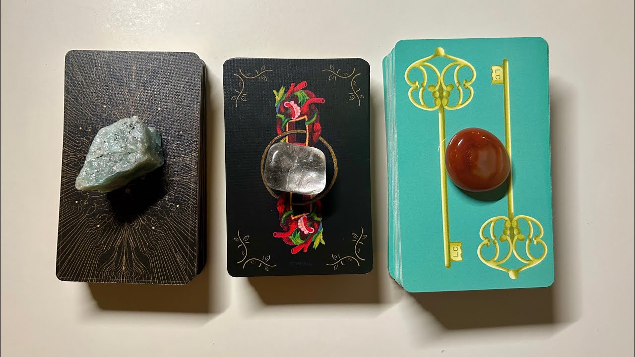 🗝️💫 Qué Piensa? Qué Siente? Qué Hará? | Lectura de Tarot Interactiva ✨