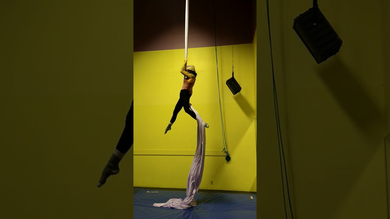 Aerial Silks Wrap - Front Balance into S Wrap