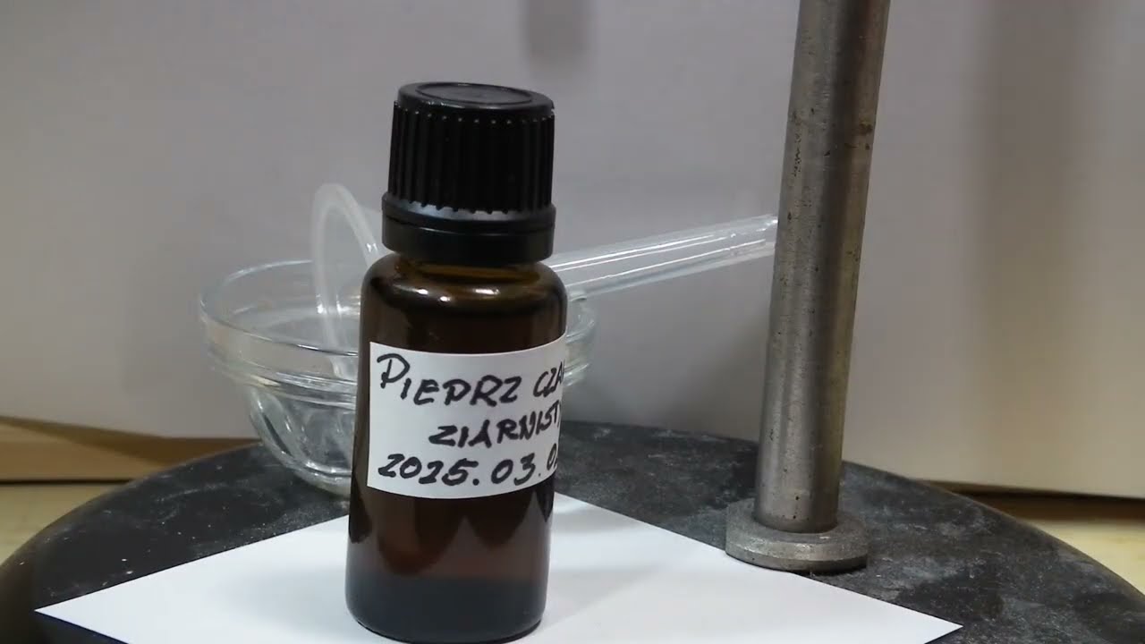 Destylacja na parze: Pieprz czarny ziarnisty