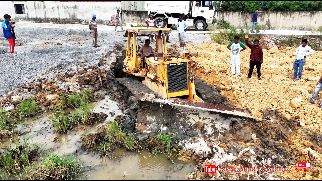 Massive Bulldozer Stuck Deep in Mud & Rescue! with Dump Trucks Landfill ...
