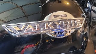 1999 Honda Valkyrie maintenance work. fuel forks brakes air filter @heathenbiker